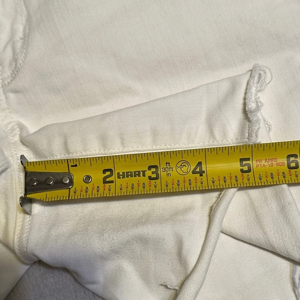 American Eagle Outfitters stylish white